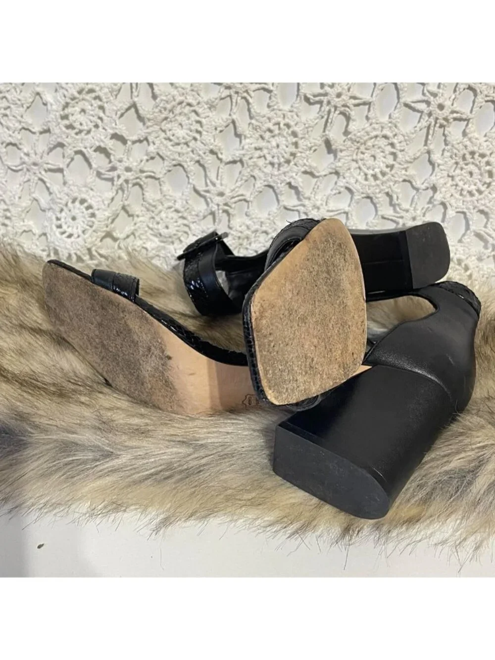 Donald J Pliner back leather block heel sandals size 8.5